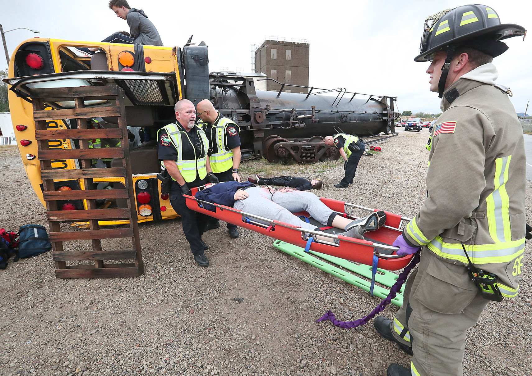 Police, firefighters join forces to aid victims